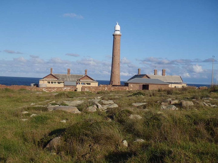 P4060099-F1000x1000.jpg - Gabo lighthouse and cottages