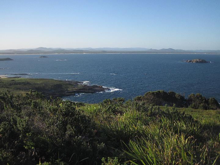 IMG_2768.JPG - The views from Pinkatop - looking NW to the coast  (Photo by Megan)