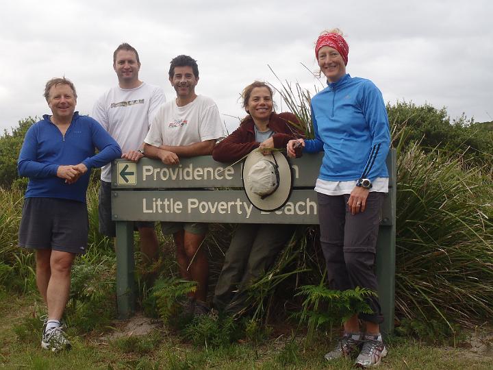 PC280050.JPG - Team photo (L to R George, David, Matt, Megan, Claudia      -   Photo by David)